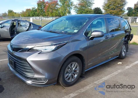 2021 Toyota Sienna Le из США, поврежденный, VIN 5TDKRKEC5MS038145